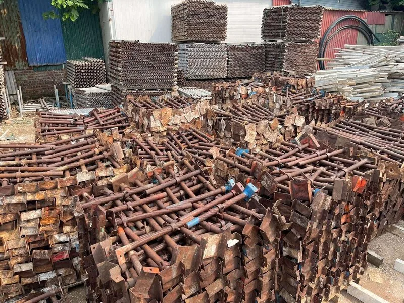 Phế Liệu Sao Việt 19
