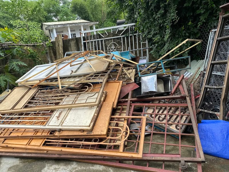 hình ảnh thu mua phế liệu thực tế tại Tiền Giang