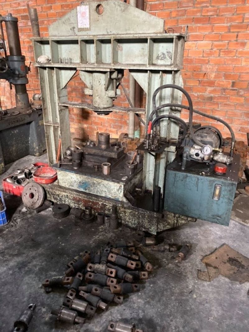 Thanh lý máy tiện, máy phay cũ giá tốt Bình Dương