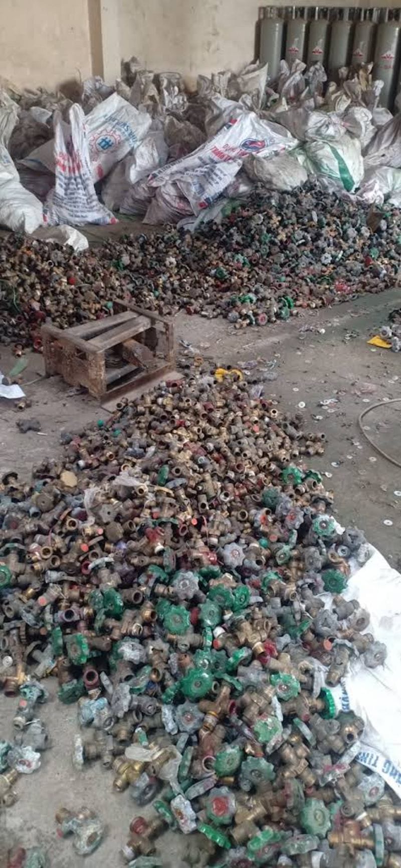 thanh lý khóa nước tại Bình Dương