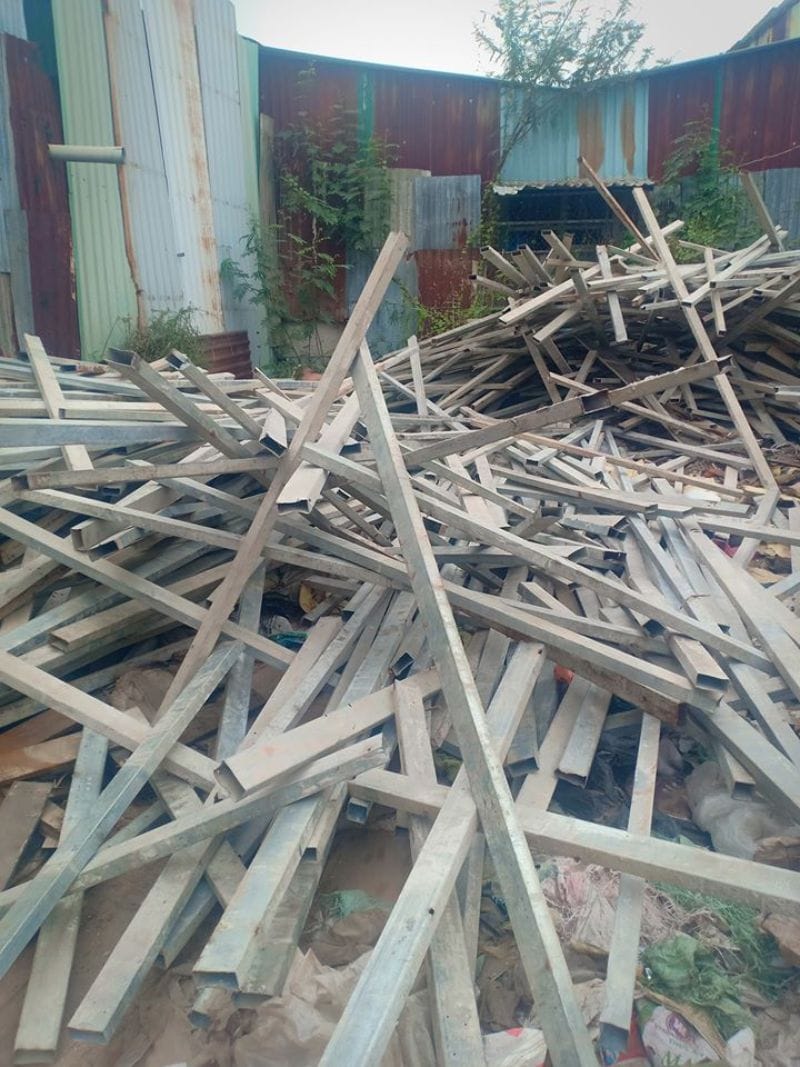 Thanh lý vật liệu xây dựng thừa, bỏ đi