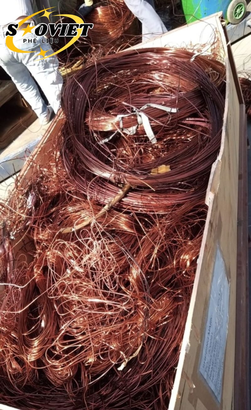 Phế Liệu Sao Việt - Đối tác chiến lược am hiểu toàn diện quy trình nhập khẩu, thu mua và xuất khẩu đồng phế liệu.