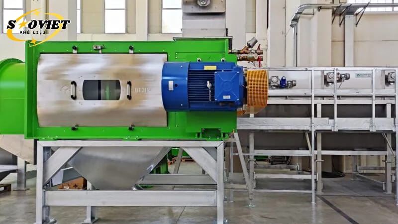 Quy trình xay đòi hỏi phải có máy băm phá thô chuyên dụng.